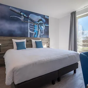 4* Отель Velotel