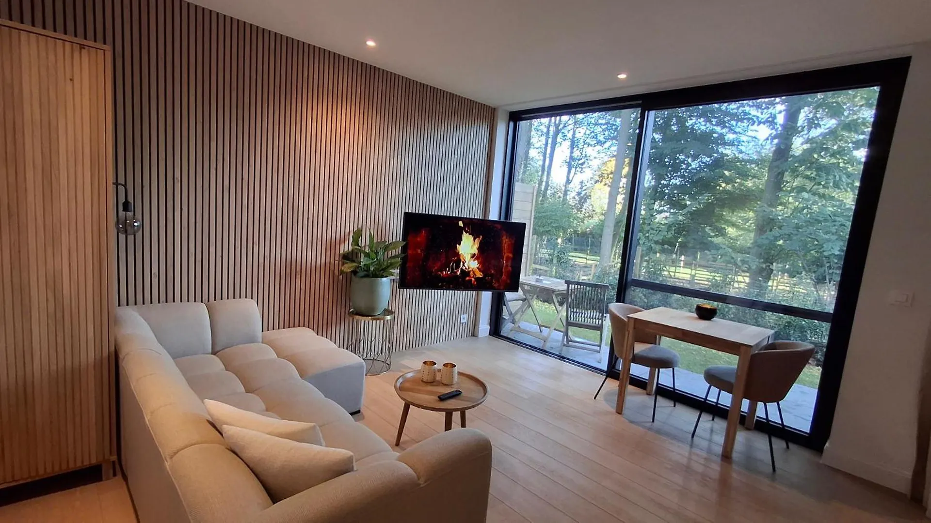 Prive Studio In Groene Omgeving Van Brugge Fietsen & Parkeerplaats Inbegrepen location